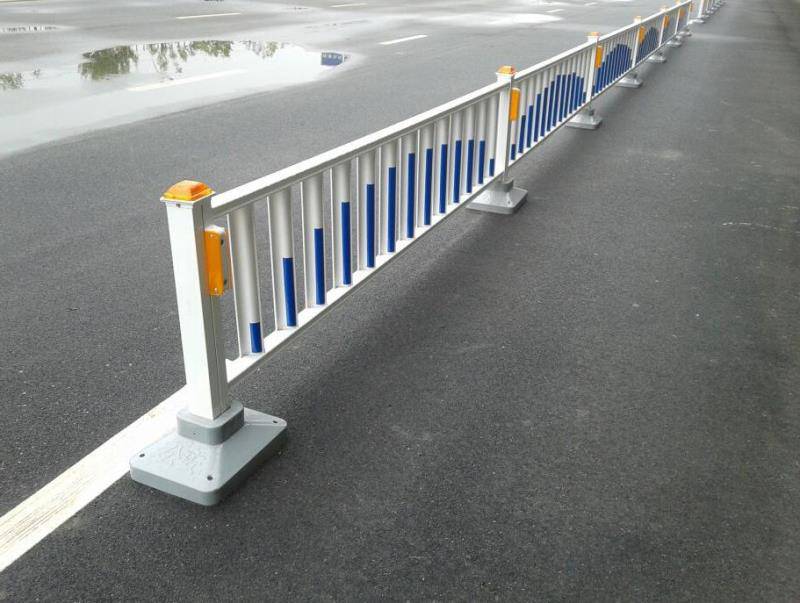 福州市市政道路隔離護欄 安全與高效的交通保障